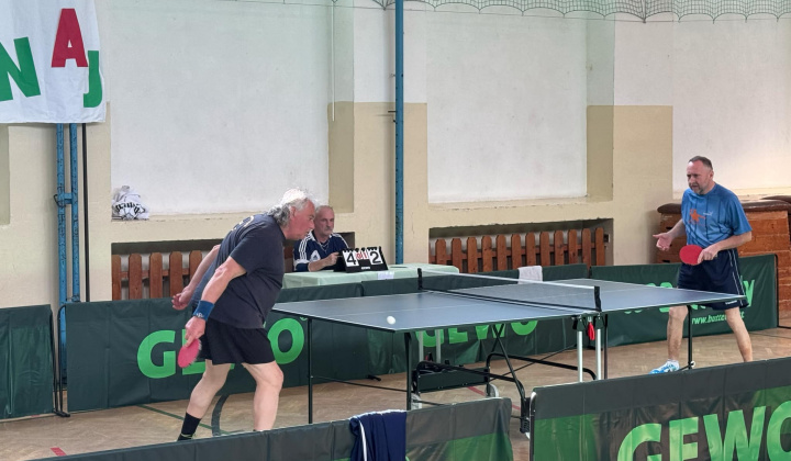 Akcie / Stolnotenisový turnaj pre rodičov a priateľov školy - foto