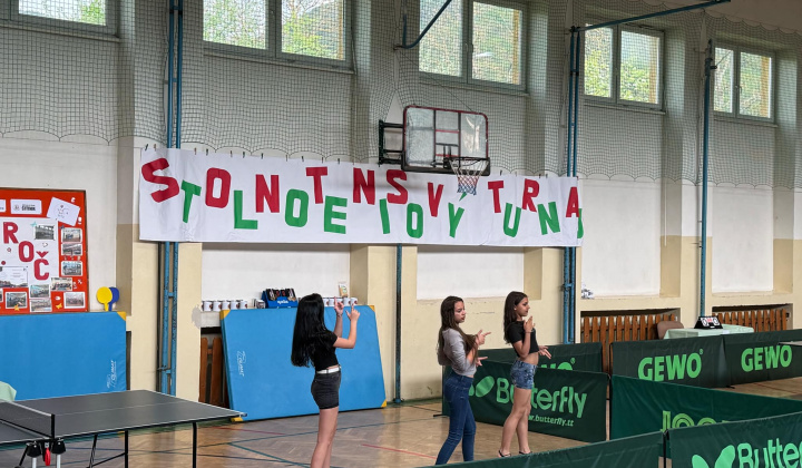 Akcie / Stolnotenisový turnaj pre rodičov a priateľov školy - foto