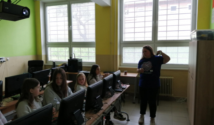 Akcie / Aj Ty v IT, alebo keď dievčatá programujú - foto