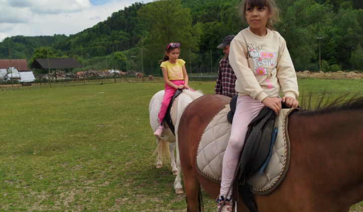 Akcie / Škola v prírode - foto