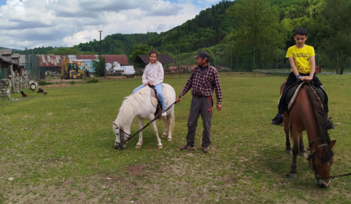 Akcie / Škola v prírode - foto