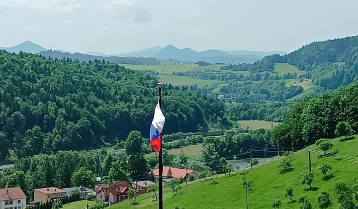Akcie / Za krásami Slovenska ???? - foto