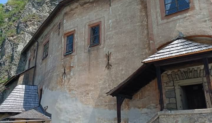 Akcie / Za krásami Slovenska ???? - foto