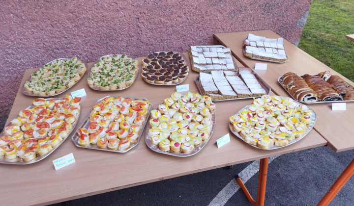 Akcie / Ochutnávka ovocia - foto