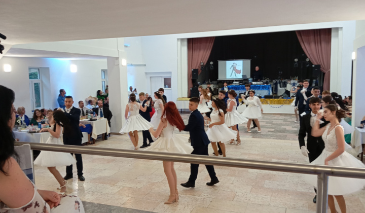 Akcie / Venček 2025 - foto