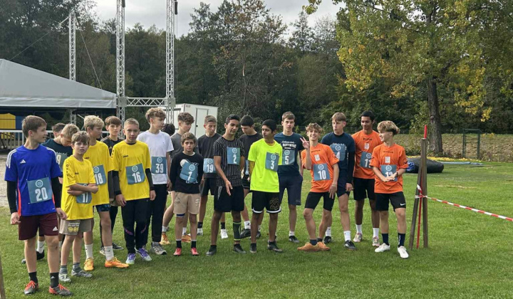 Súťaže / olympiády / Cezpoľný beh - foto
