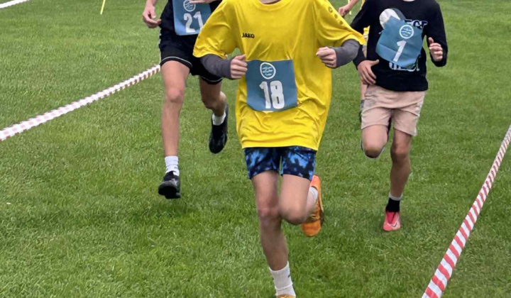 Súťaže / olympiády / Cezpoľný beh - foto