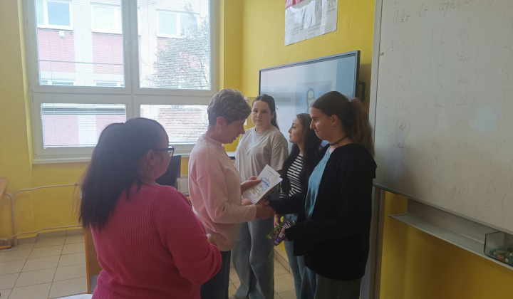 Súťaže / olympiády / Školské kolo Olympiády zo slovenského jazyka a literatúry  - foto