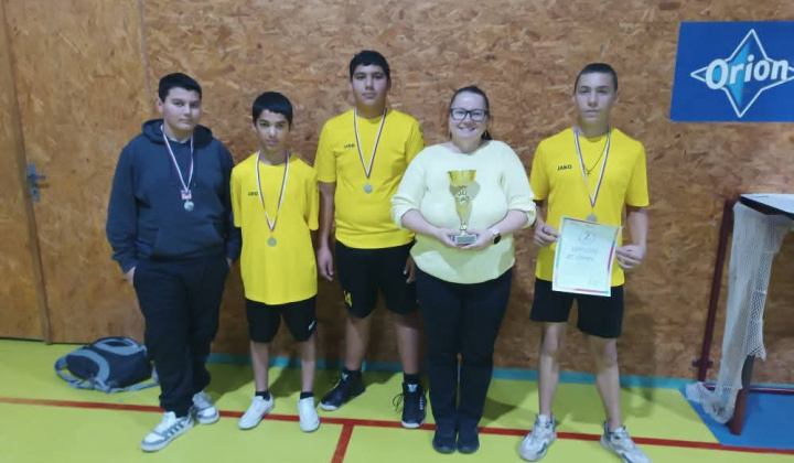 Súťaže / olympiády / Okresné kolo stolnotenisového turnaja  - foto