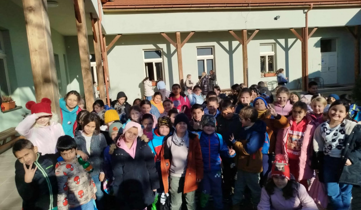 Akcie / Bábkové divadlo  - foto