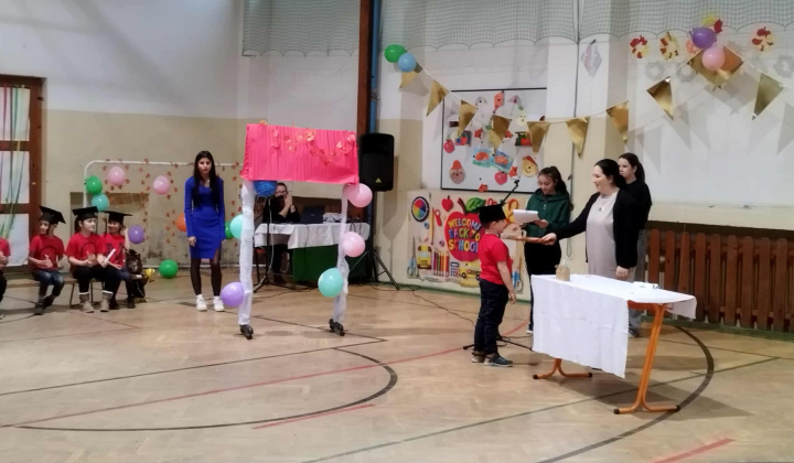 Akcie / Pasovanie prvákov  - foto