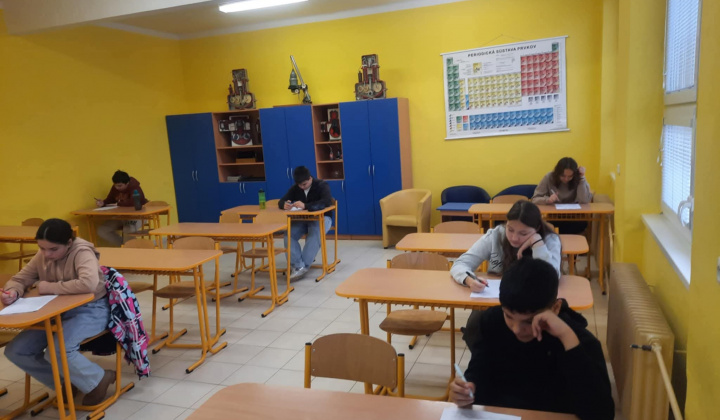 Súťaže / olympiády / Olympiáda v anglickom jazyku - školské kolo  - foto