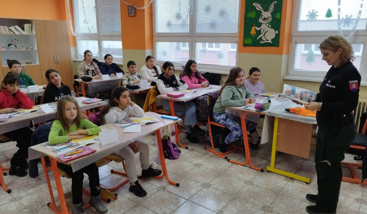 Akcie / Detská policajná akadémia  - foto