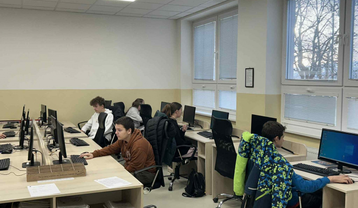 Súťaže / olympiády / Olympiáda mladých informatikov - foto