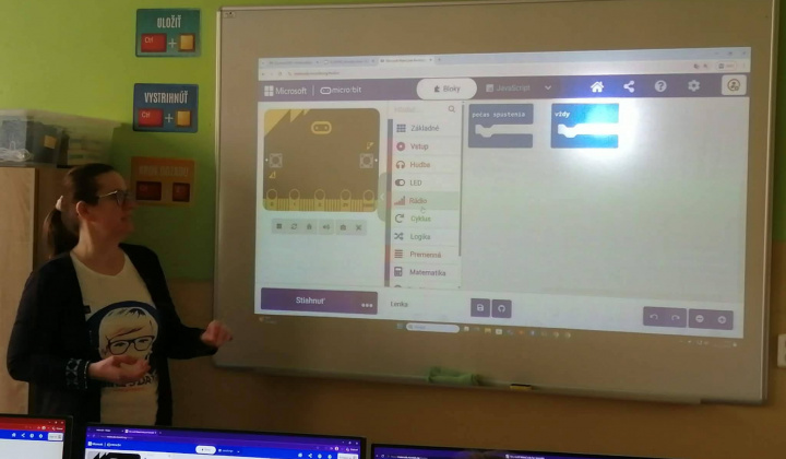 Akcie / Keď dievčatá programujú  - foto