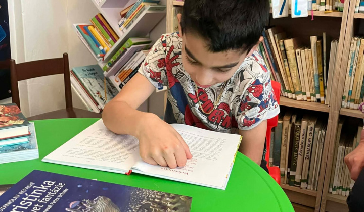 Akcie / Čítajme si... - foto