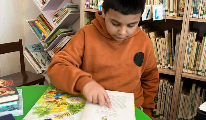 Akcie / Čítajme si... - foto