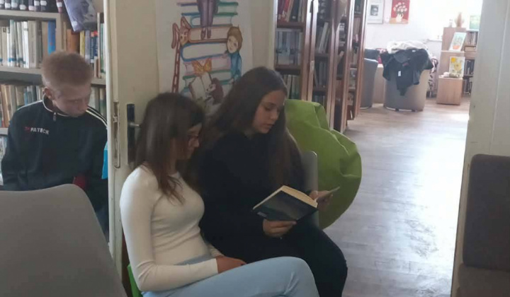 Akcie / Čítajme si... - foto