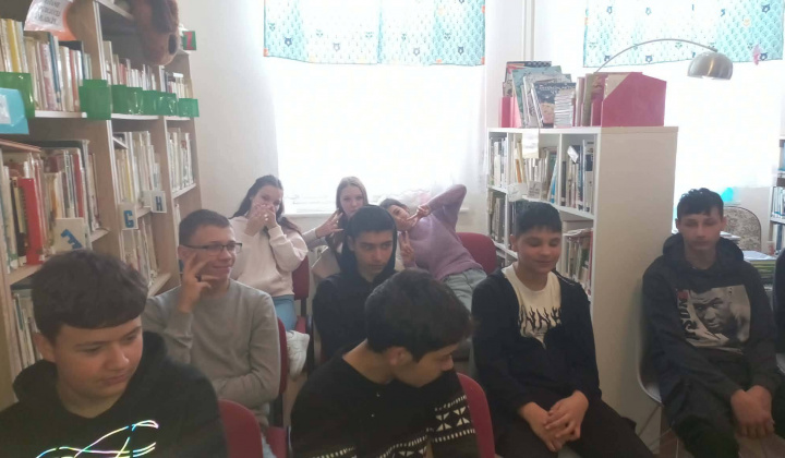 Akcie / Čítajme si... - foto