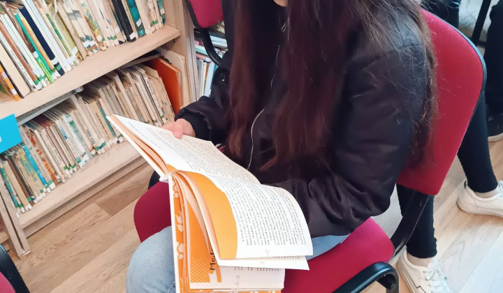 Akcie / Čítajme si... - foto