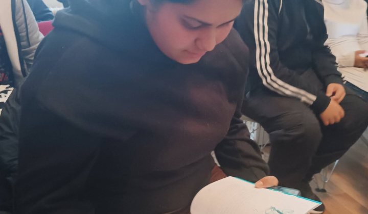 Akcie / Čítajme si... - foto