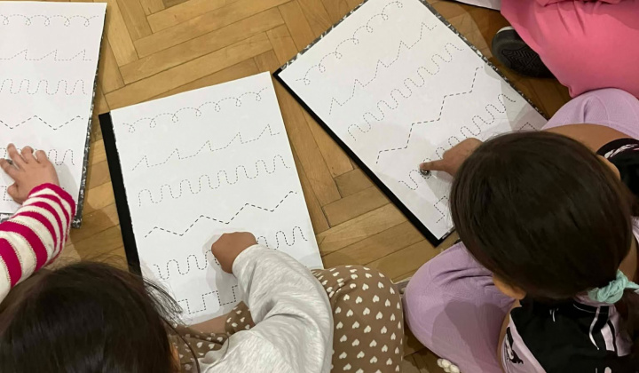 Akcie / Exkurzia za umením - foto