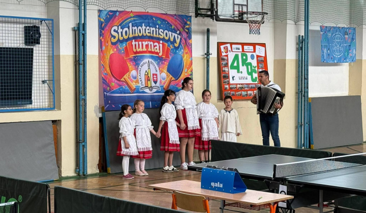 Akcie / Oslava Svetového dňa stolného tenisu - foto