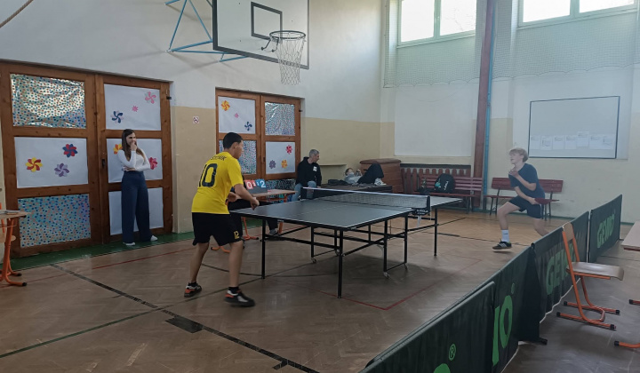 Súťaže / olympiády / Oslava Svetového dňa stolného tenisu - foto
