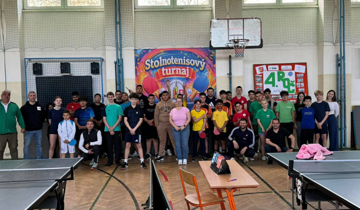 Súťaže / olympiády / Oslava Svetového dňa stolného tenisu - foto