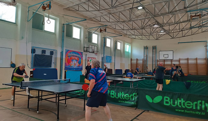 Akcie / Stolnotenisový turnaj pre rodičov a priateľov školy  - foto