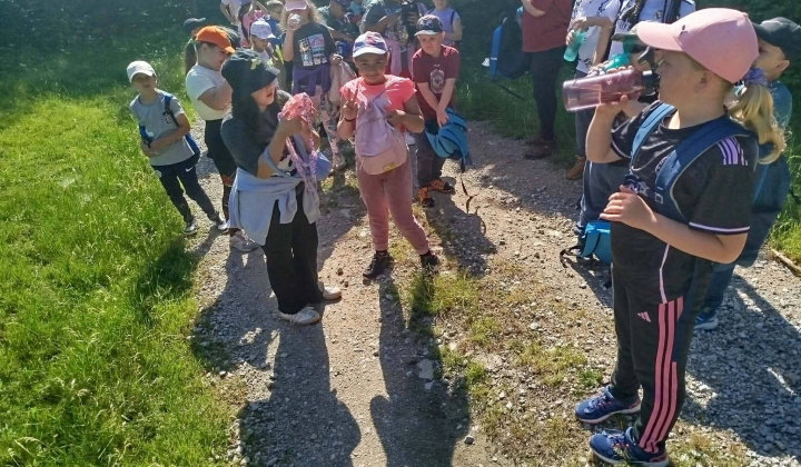 Akcie / Škola v prírode - Hrádok - foto