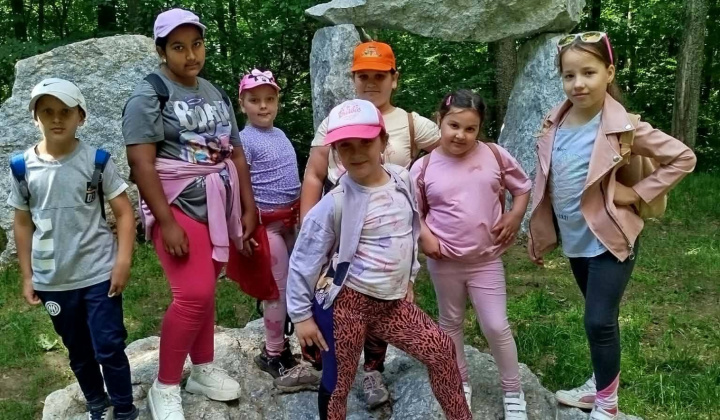 Akcie / Škola v prírode - Hrádok - foto