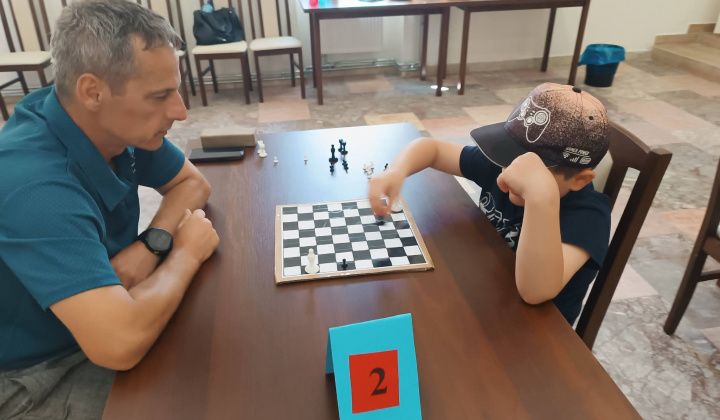 Akcie / Turnaj v dáme - foto