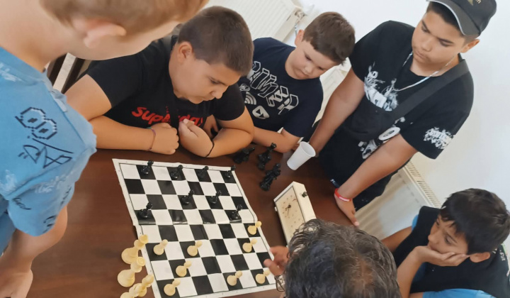 Akcie / Turnaj v dáme - foto