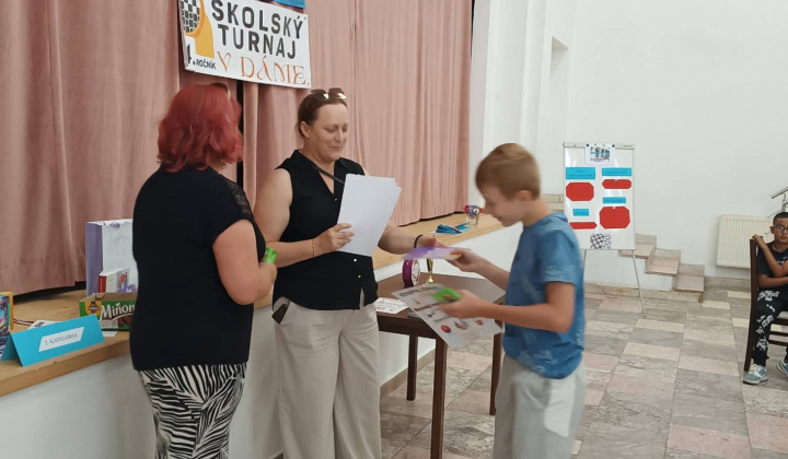 Akcie / Turnaj v dáme - foto