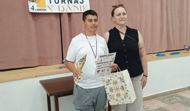 Akcie / Turnaj v dáme - foto