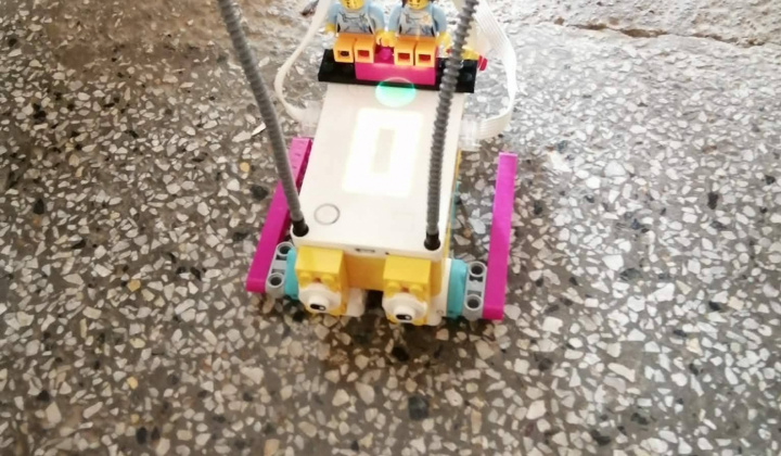 Akcie / Aj Ty v IT, alebo keď programujú dievčatá  - foto
