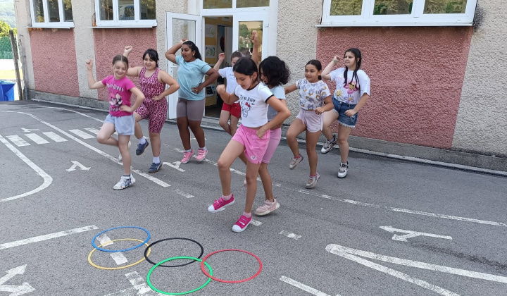 Akcie / Olympijský deň  - foto